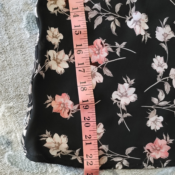 Sleeveless top - Picture 6 of 8